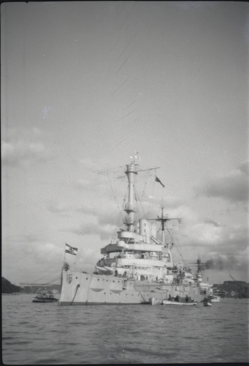 Det tyska slagskeppet SCHLEWIG-HOLSTEIN i Stockholm 1929