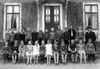 Vätterskolan Karlsborg, klass 3 våren 1928, lärare Arvid Carlsson. Namnlista se bilaga till 53178.