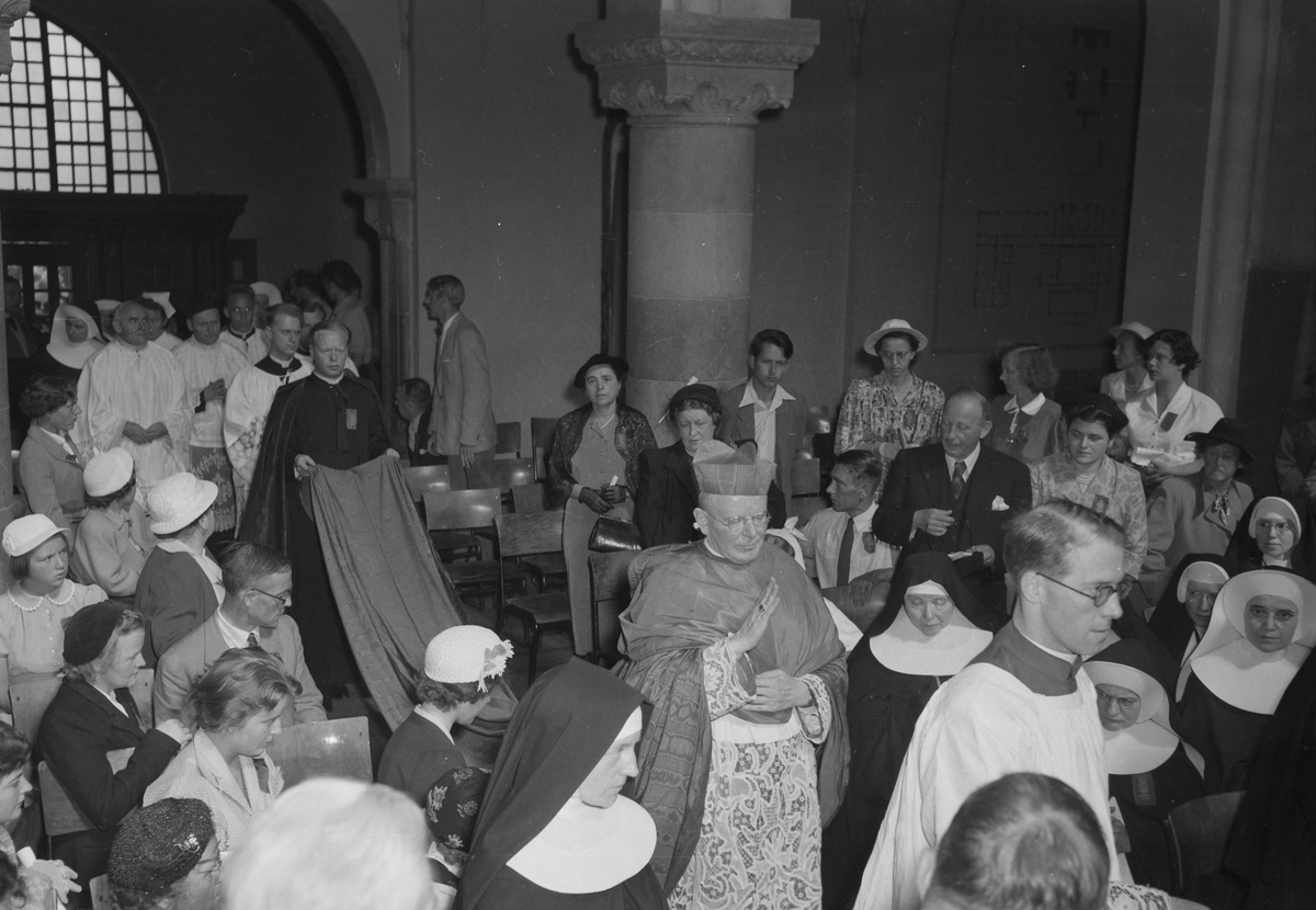 Kirkejubileet 1953. Katolsk gudstjeneste i Norges Tekniske Høyskoles aula