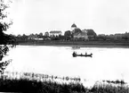 Kimstads station 1900.

Dagmar Eriksén drev fotofirma i Skövde (Södra Långgatan 12), Söderköping, Norrköping (Drottninggatan 36), Katrineholm och Stockholm (Drottninggatan 55). Dotter till fotograferna Annie och P. A. Eriksén. Deras övriga barn Harald, Hilda, Söborg och Anton var också fotografer.