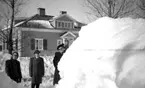 Backgården 14:1, som låg framför Anders Wennerholms hus, Grönegården.
Bilden bör vara tagen en av de sista dagarna i mars 1940 ty det blev sen ett hastigt töväder i början av april.