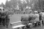 Invigning av Hemvärnsgården på 1940-talet.
1. Fru disponent Lundberg
2. Fru Tyra Lundberg
3. Ingenjör Einar Lundberg