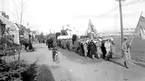 Fredsmarschen å Stationsgatan i Tidan 1945.