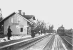 Älgarås Järnvägsstation.
Omkring 1908.

Reprofotograf: Gunnar Berggren.