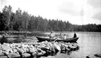 Karin Bäckström f. 1880 drev fotoateljé på Vasagatan 5 i Töreboda. Hon tog över den av sin far Thure Bäckström, som hade etablerat firman 1886, och hon drev den mellan 1896-1916.
Karin Bäckström gifte sig år 1917 med John Knape.