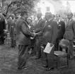 Lantbruksklubben på besök 11/8 1959.
I mitten landshövding Domö och agronom Waller, mellan dem fru Waller. Längst till höger Johan von Hofsten, Kilagården och sekreterare Martin Hallerfors. Längst upp till vänster veterinär Ivar Dyrendahl i fototagen.