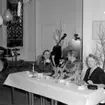 Bal i gymnastiksalen 10/4 1956. 
Rektor och lärare.