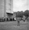 Skara. SKLS, föreningsdag 8/8 1956.

SKLS= Skaraborgs läns Slaktdjursförsäljnings Förening.