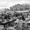 Lions Club.
Loppmarknad på Läroverkets skolgård, 1965.