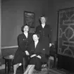 Skara Lottakår.
Lottafest 26/2 1952. Dekorerade systrarna Anna-Lisa, Brita och Ingegerd Johansson.