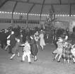 Skara. 
Kommunaltjänstemannaförbundets jul- och familjefest 1948. Folkets park, rotundan. Dahlman, V. Johansson m.fl.