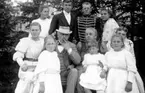 Direktör J. H. Kjellgren med familj.