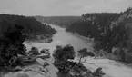 Utsigten
Robert Dahllöfs Fotografiska Atelier
Trollhättan
På beställning utföras fotografier af egendomar, fartyg, fabriker maskinerier mm.