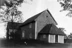 Eriksbergs gamla kyrka. Exteriör.
Kyrkan byggd omkring 1190.