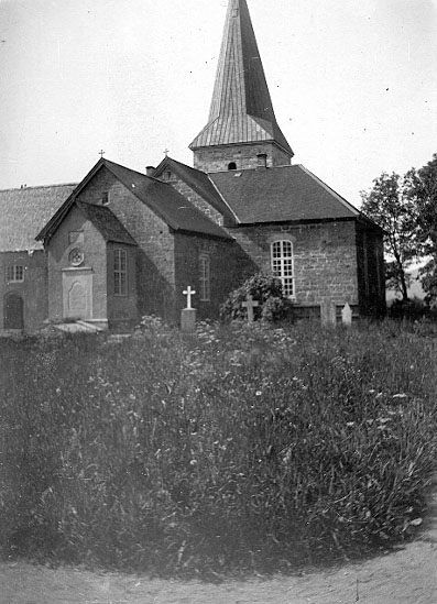 Forshems sn.
Kyrkan.