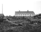 Skara, kv. Saturnus. 
Skaraborgs läns Hushållningssällskaps 100-års jubileum 1907.
Utställning.

6/6 1907.