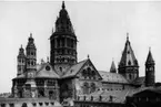 6/8-1890
Domen började byggas omkr.978. Nyligen grundligt renoverad.
Tyskland. Rhenland, Mainz domkyrka
Foto: Römmler & Jonas KS Dresden 1890