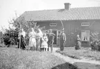 Skräddarmästare Carl G. Petterssons samling, Törestorp, Daretorp. Fotona är från slutet av 1800-talet till början av 1900-talet.