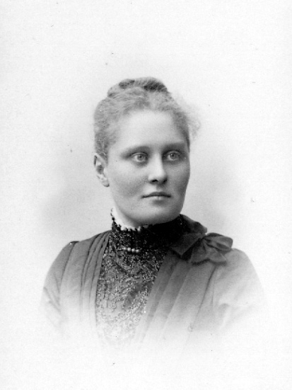 Fröken Louise Sparre, Mariedal.