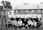 Fotboll: 
Västergötlands landskapslag. 
Match i Axvall, 20/6 1954.