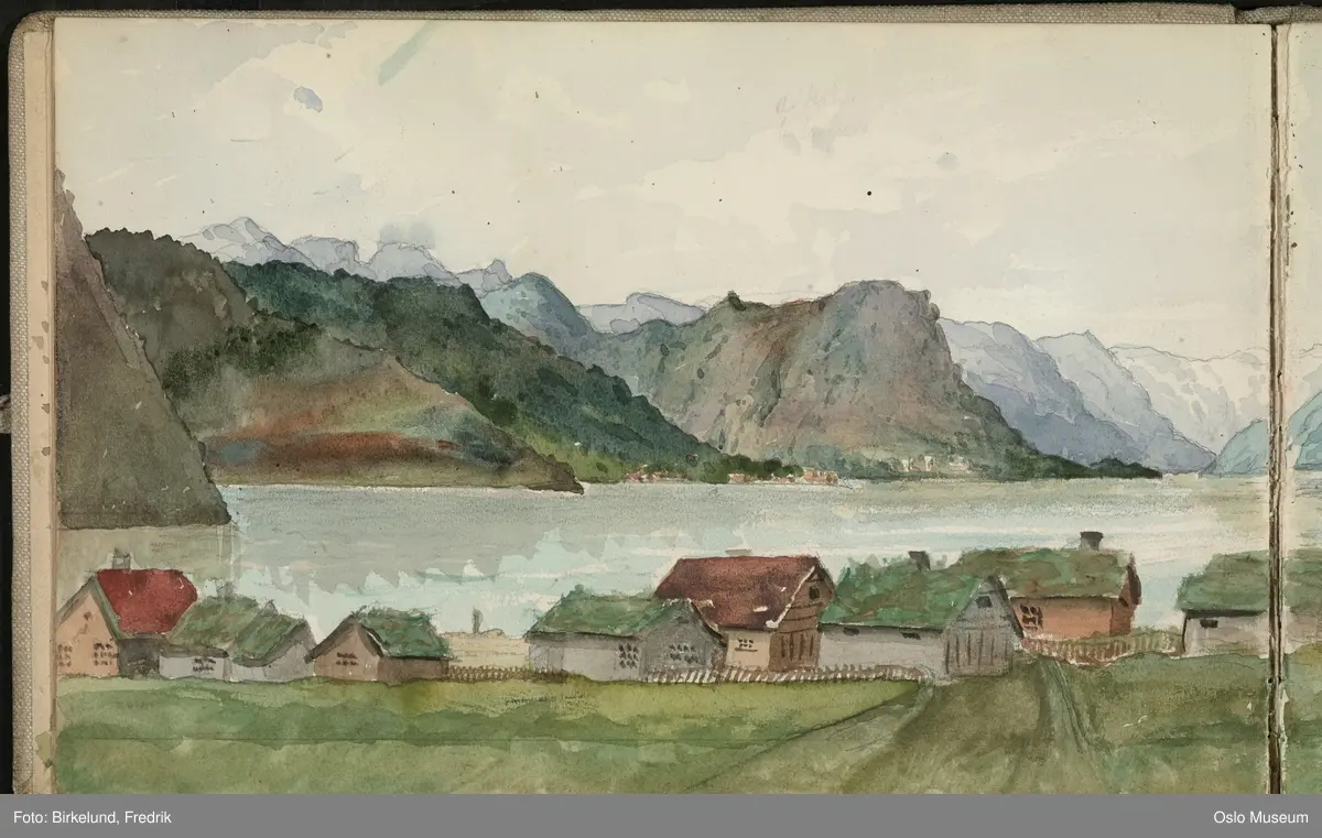 Innbundet skissebok med blyantskisser og malte skisser fra Vikøyri, Vik i Sogn og Hove steinkirke.