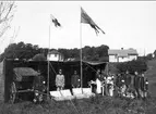 Trängkåren. Utbildning i sjukvård på Axevalla Hed omkr år 1915. Neg finns.