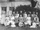 Granviks skola år 1919, klass 1 och 2. Förstoring 30 x 40 cm. Neg finns.