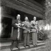 Vimmerby gästgivarehagen. Spelmän vid Kalmar läns fornminnesförenings hembygdsdag 1949.