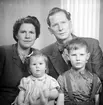 Familjen Olovsson. Foto i december 1945.