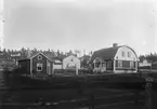 Okänt bostadshus nära järnvägen. ( 1919 ?).