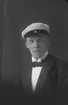 Student Einar Nilsson, född 16 april 1898 i Woxna, Gävleborgs län. Blev Officer i Eksjö, död 26 januari 1989 i Eksjö