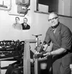 Skomakare Åhlin i Kastsjö, Bomhus. Februari 1967