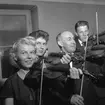 Musikskolan spelar upp.
Maj 1956.
