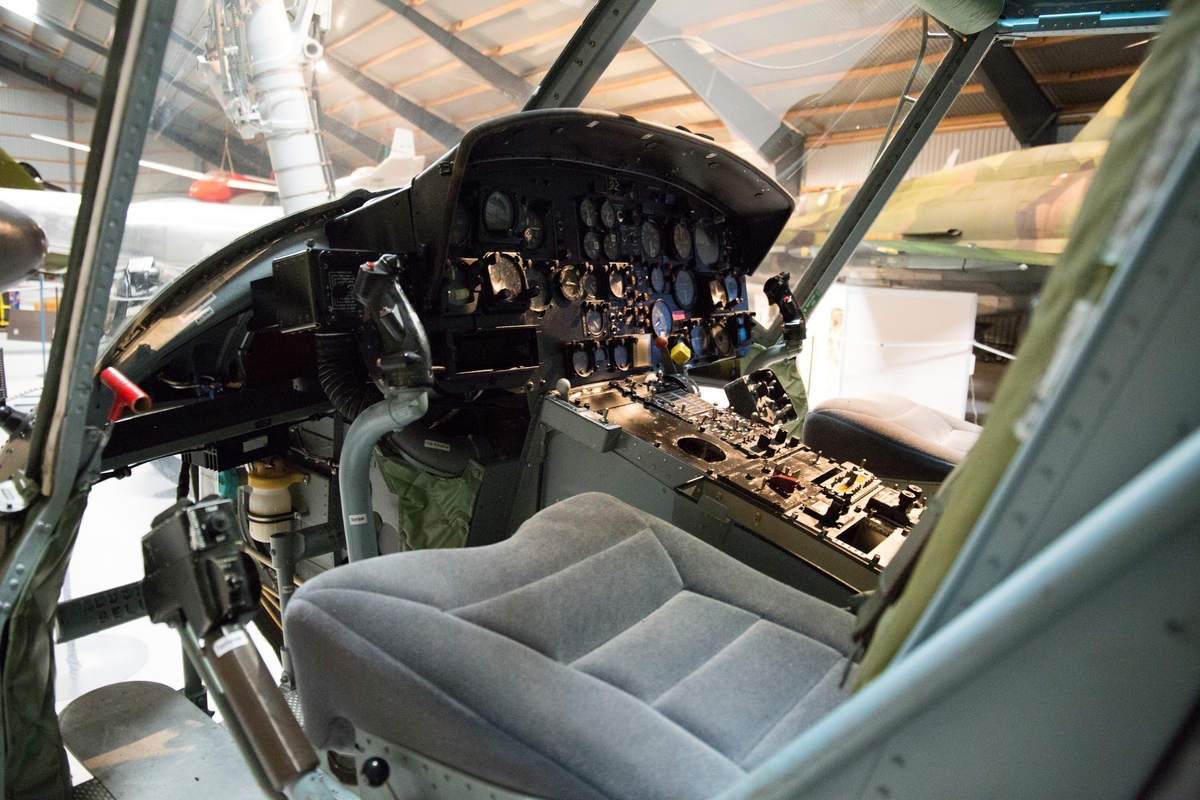 Helikopter, HKP 3C 
Augusta Bell 204B

Märkning: På nosen kodsiffra 92. På bakkroppen kodsiffra 92, kronmärke samt FC.