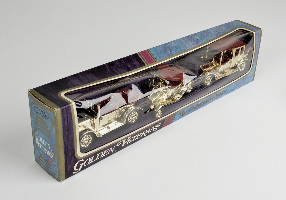 3 ulike lekebiler i original eske. Modeller av 1912 Rolls-Royce, 1911 Maxwell Roadster og 1911 Daimler