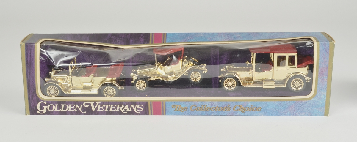 3 ulike lekebiler i original eske. Modeller av 1912 Rolls-Royce, 1911 Maxwell Roadster og 1911 Daimler