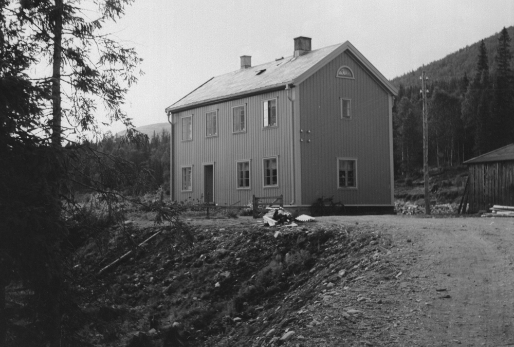 Jernbanestasjonen i Svenningdal.