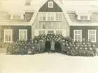 Grupporträtt av officerare och soldater vid Första livgrenadjärregementet I 4 på Malmen, 1920-tal.