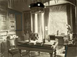 Bilde fra Marie Knudtzon (1879-1966) sin fotosamling. Se bil