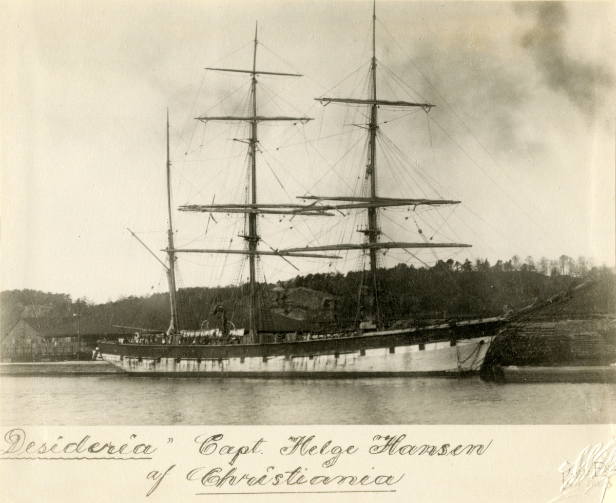 DESIDERIA

Nasjon: Norsk
Type: Bark
Byggeår: 1880
Byggested: Tangen, Tvedestrand, Norge
Verft: A. & f. Smith (Martin Eldrup)
Ombygging: Ombygget 1906, 1913, 1921
Endelig skjebne: Avrigget 1928