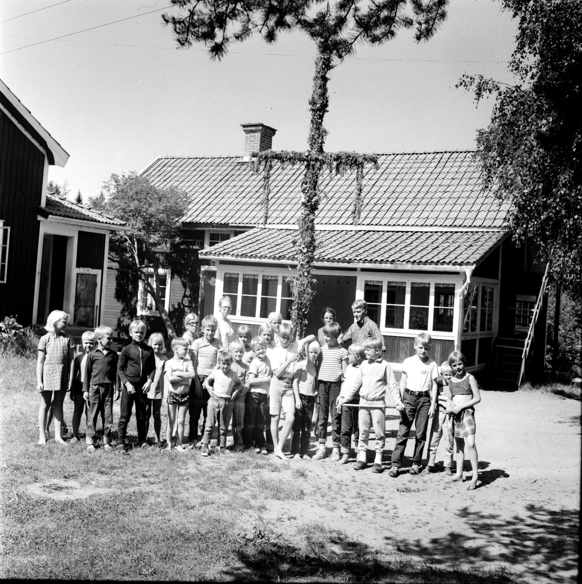 Trollbo,
Kolonibarnen,
Juni 1969