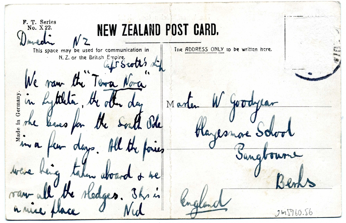 Vykort i färg med varvsmotiv från Wellington, Nya Zeeland: "The Wharf, Wellington. X22."