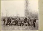 Grupporträtt av officerare på Strömsholms ridskola 1897.
För namn, se bild nr. 2.