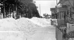 Karlsborg, Strandvägen från Rödesund, i slutet på 1920-talet. Närmast till höger 