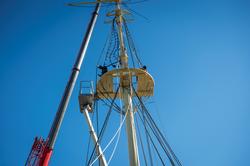 Gladans mast vid Sjöhistoriska plockas ner, renoveras och sä