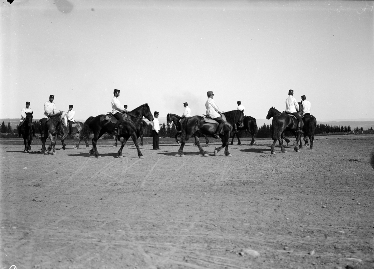 Starum 1907. Bilder fra daglig livet og tjeneste på Starum + bilder fra Starumdagen. 