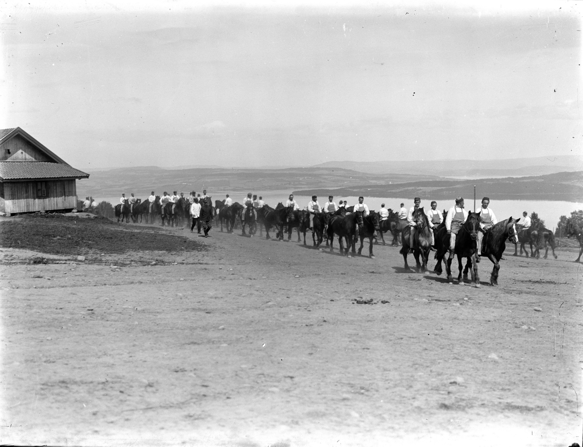 Starum 1907. Bilder fra daglig livet og tjeneste på Starum + bilder fra Starumdagen. 