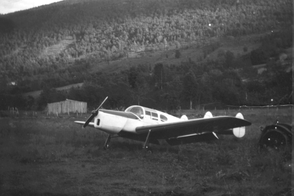 Fly på flystripa i Kaltdalen.