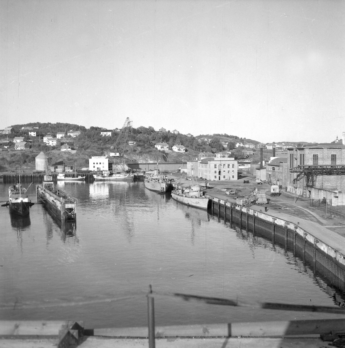Ladehammeren, Nyhavna og Lademoen