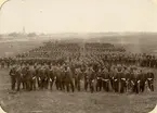 Göta livgardes I 2 uppställning på Ladugårdsgärde i Stockholm 1896.
För namn, se bild nr. 2.